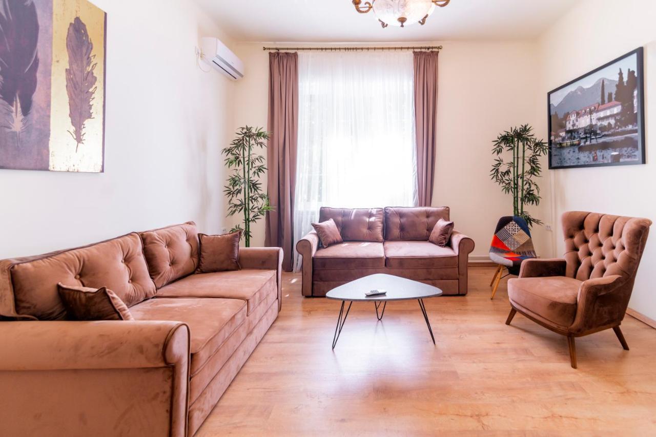 Jevrejska - Central Apartment With Free Parking Нови Сад Екстериор снимка