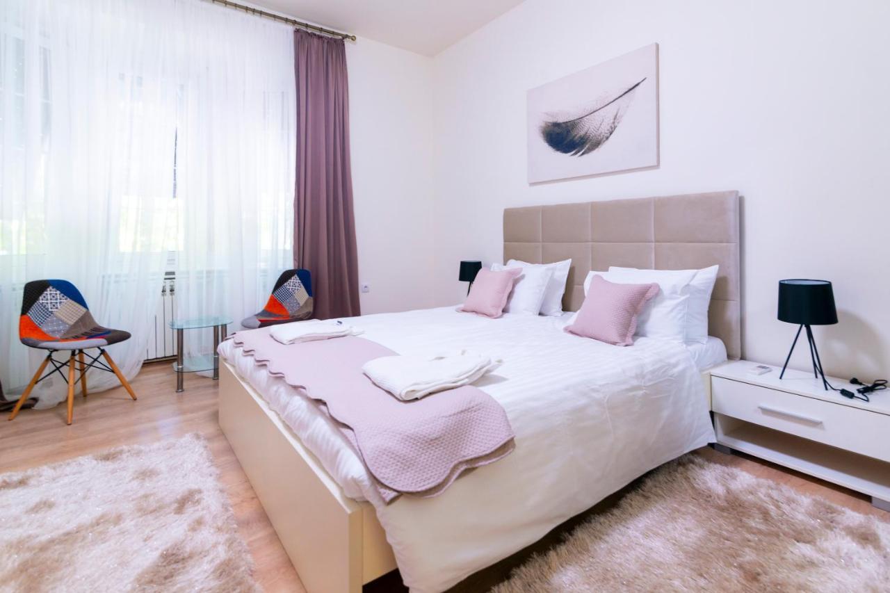 Jevrejska - Central Apartment With Free Parking Нови Сад Екстериор снимка